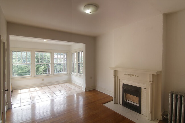 Building Photo - 434 Biddle Ave