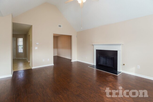 Foto del edificio - 11569 Registry Blvd