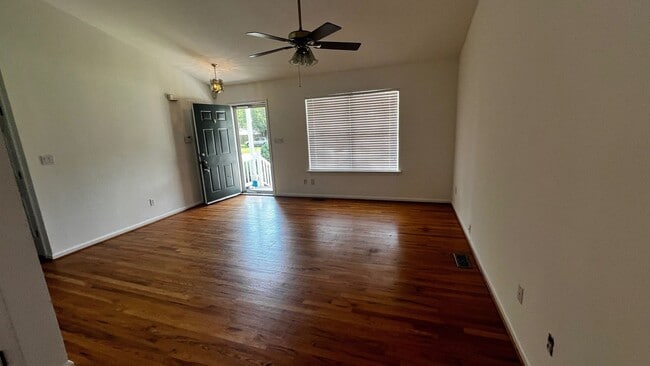 Building Photo - Westhaven