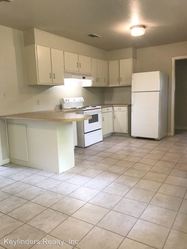 Building Photo - 8524 S Essen Heights Ct