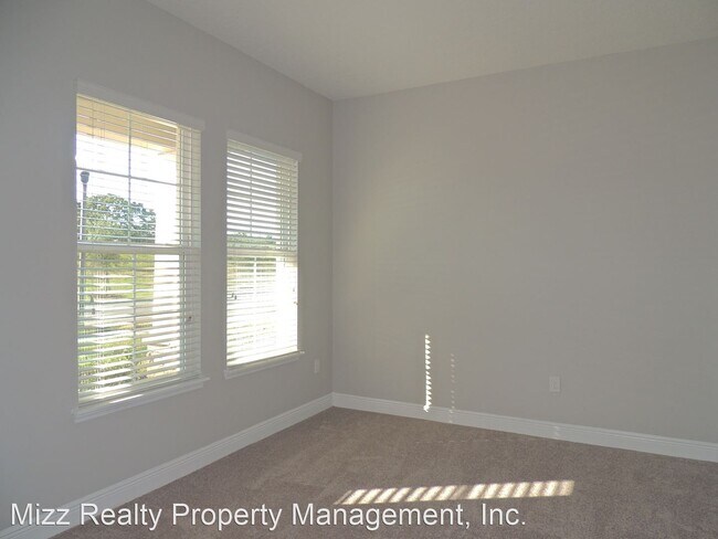 Building Photo - 7153 Summerlake Groves St