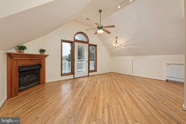 Foto del edificio - 2211 Hatchers Mill Rd