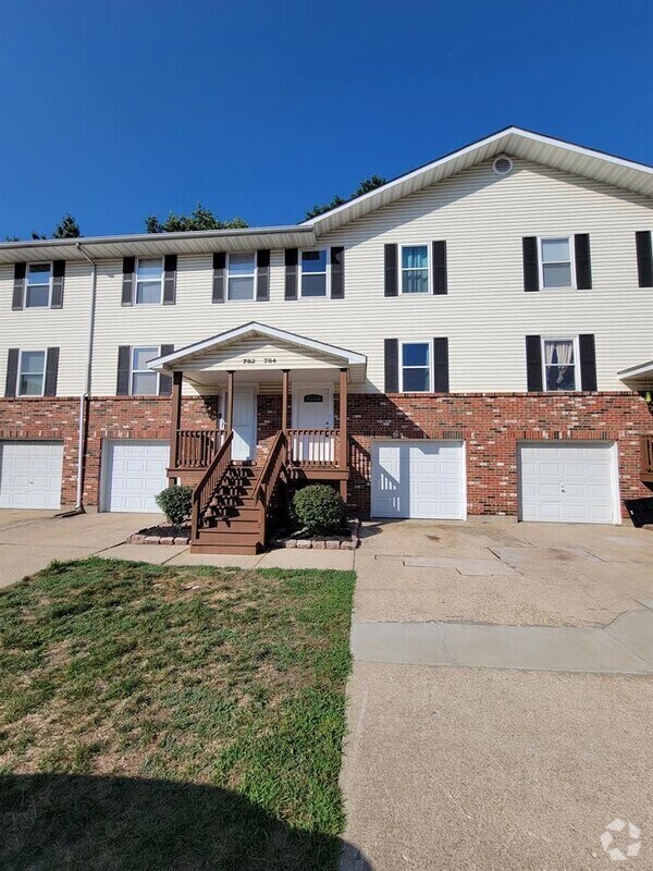 St. Peters Condominiums Apartments under 3,000 Saint Peters, MO 1