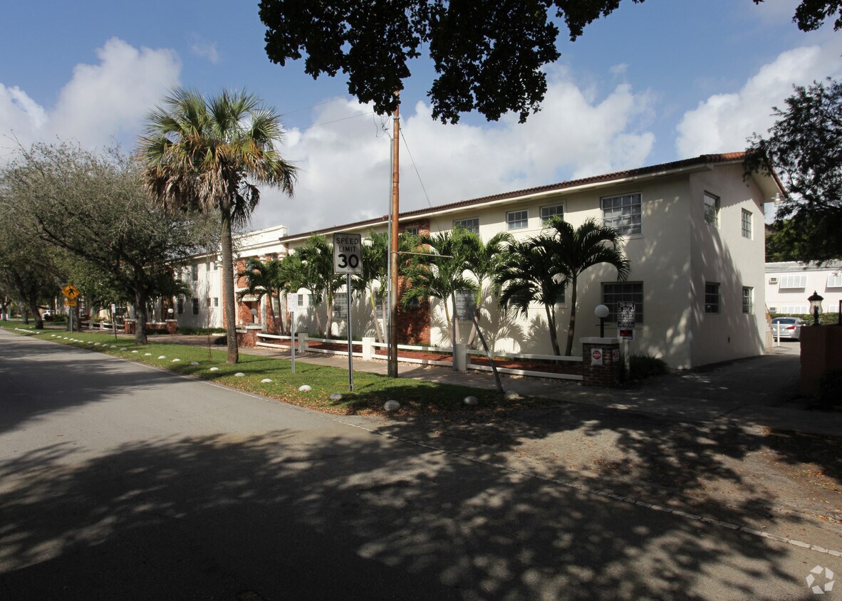 427 Anastasia Ave - Virginian