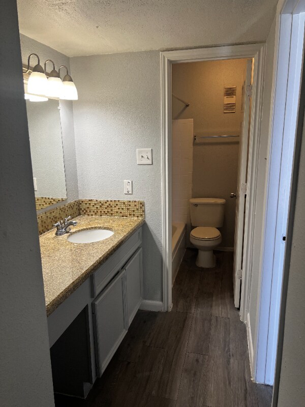 Building Photo - 3901 Omeara Dr