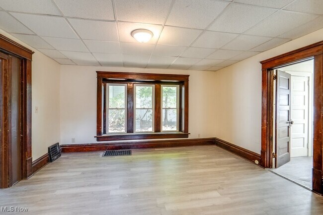 Foto del edificio - 485 Allyn St