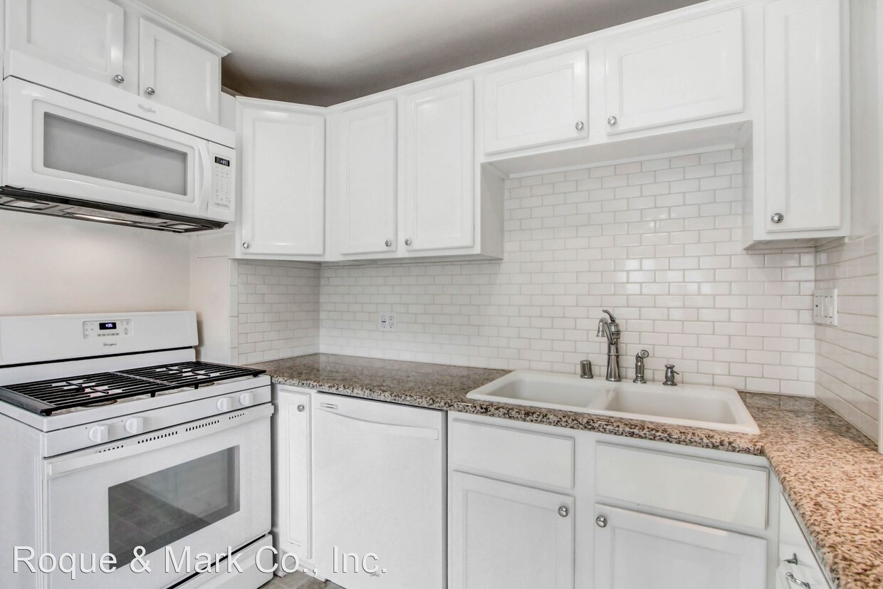 Primary Photo - 2 br, 1 bath Apartment - 1201-1207 Washing...