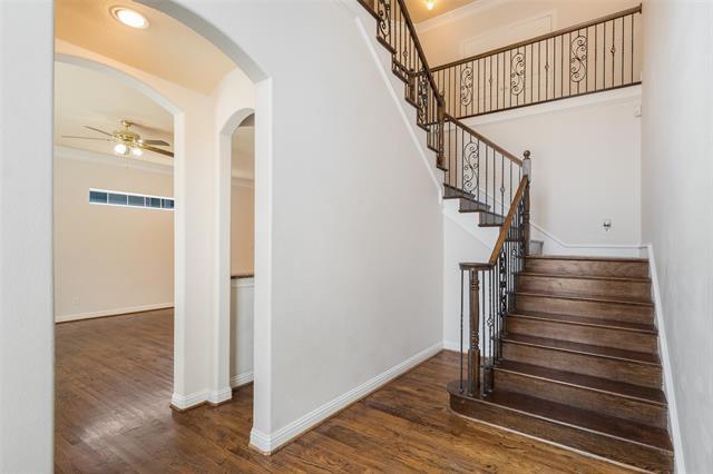 Building Photo - 5456 Longview St