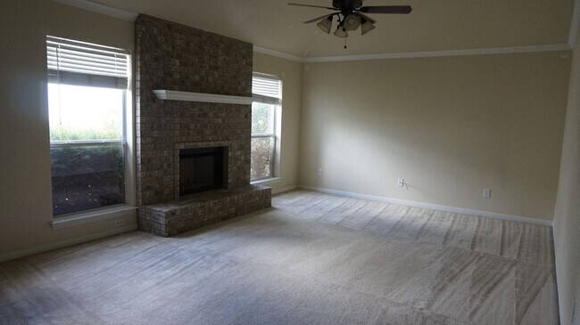 Building Photo - 5404 Hunters Ridge Trail