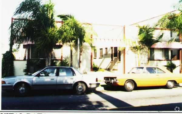 Building Photo - 318 Temple Ave