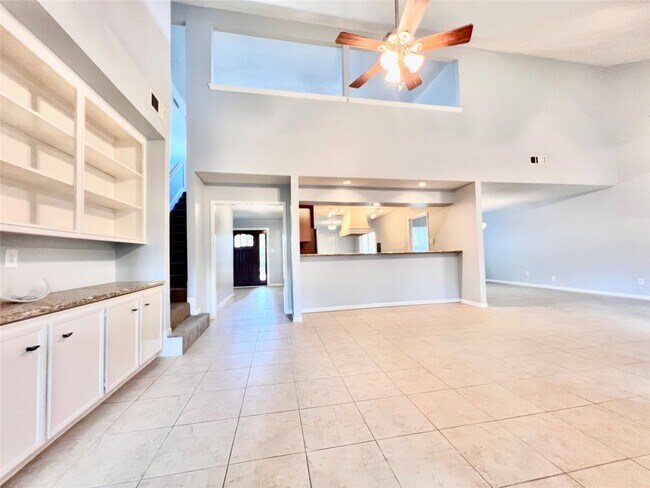 Building Photo - 11407 Briar Rose Dr