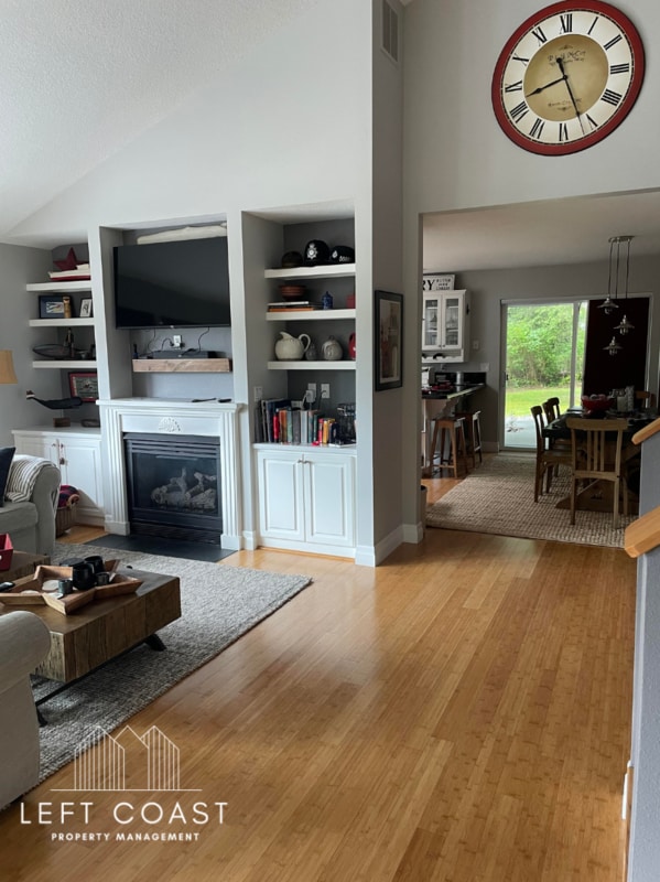 Building Photo - 1545 NE Regatta Way