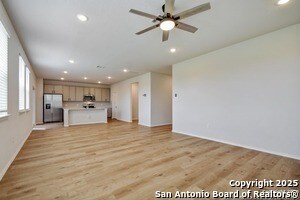 Building Photo - 125 Bella Rosa Trl