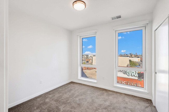 Building Photo - Oso Apartments