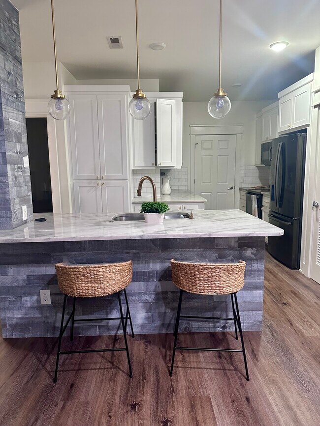 Foto del edificio - 4190 NW Meadow Creek Cir