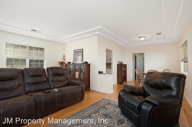 Building Photo - 2 br, 2 bath House - 418 H Ave