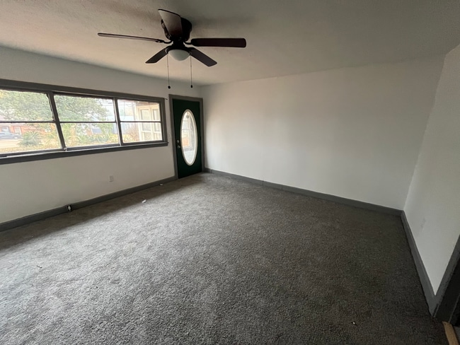 Photo - 754 Raymond Rd Apartment