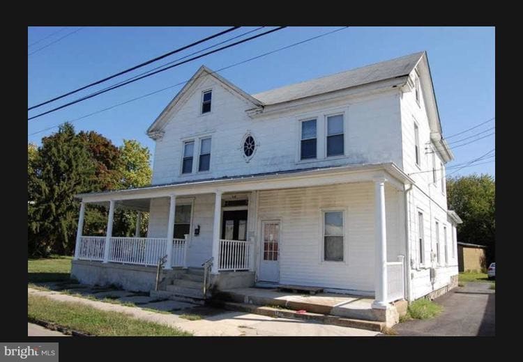 Primary Photo - 18 Academy St N