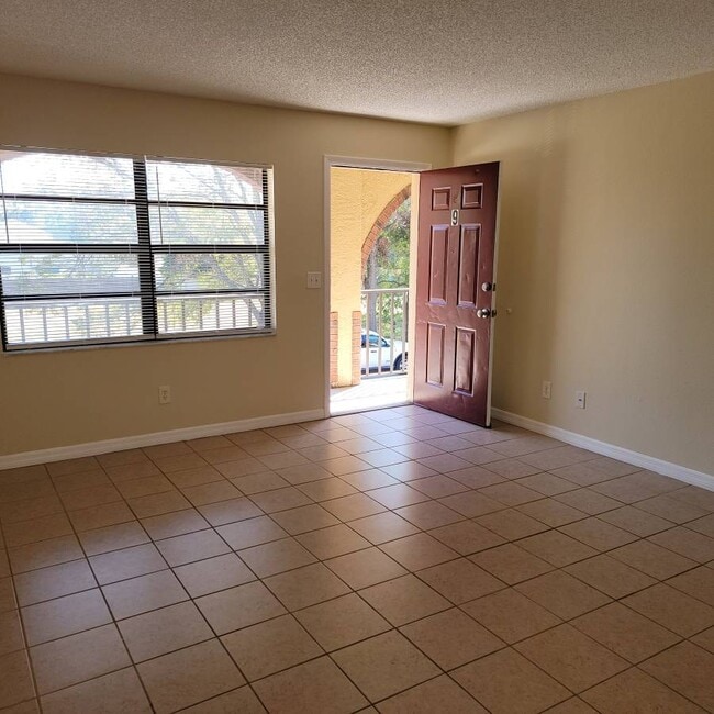 Foto del edificio - 4030 78th Ave N