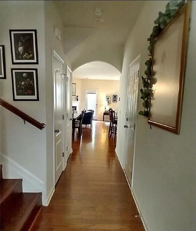 Foto del edificio - 4025 Black Walnut Wy