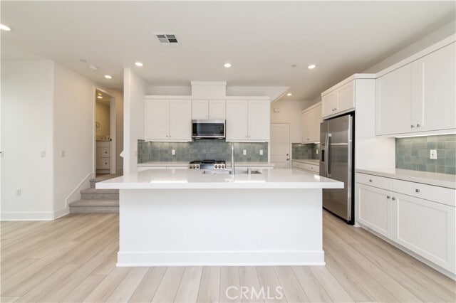 Building Photo - 474 Lobata