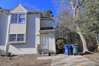 Building Photo - 207 E Winged Foot Ct