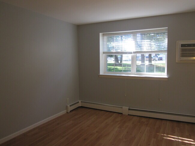 Building Photo - 1080 New Haven Ave