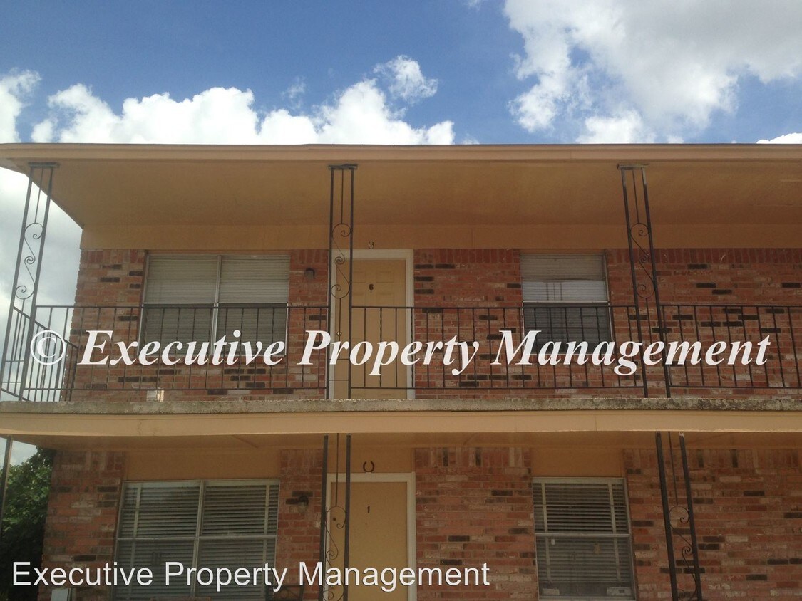 Primary Photo - 2 br, 1 bath Apartment - 307 Sunset Lane