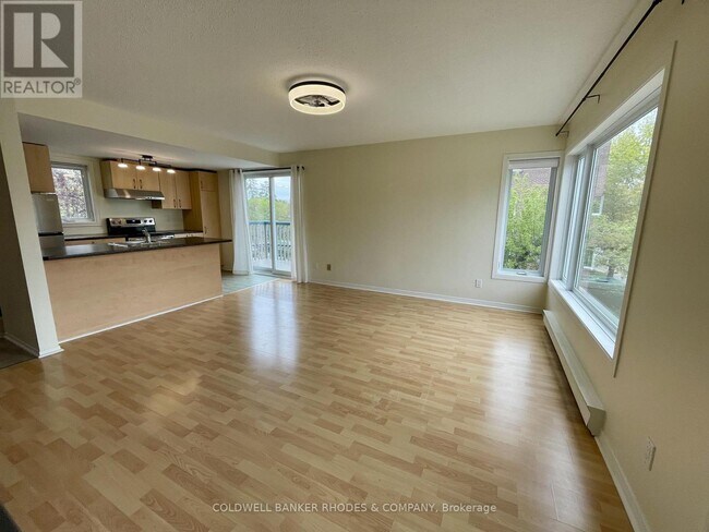 Photo du bâtiment - 1204 Shillington Ave