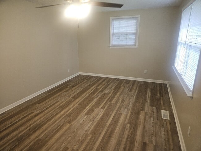 Building Photo - 6731 Forrest Ln