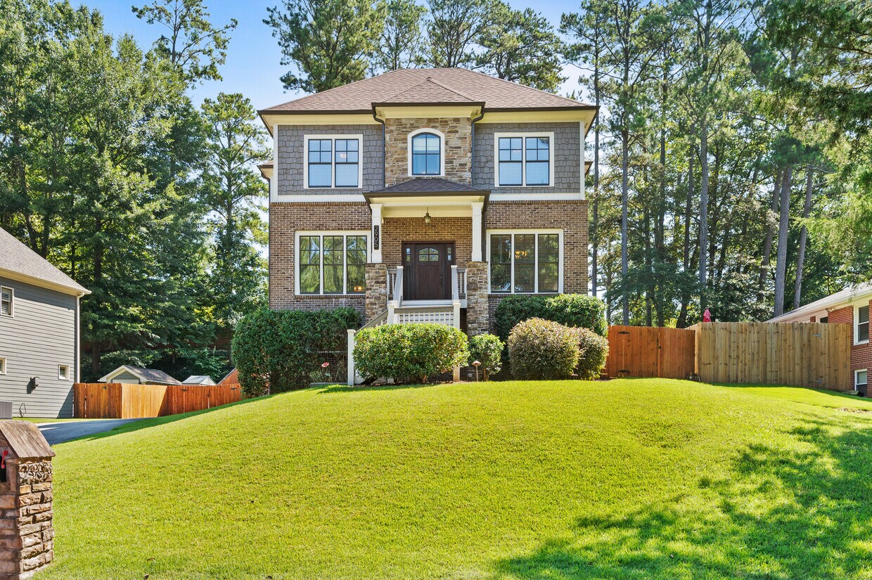 2905 Stonecreek Rd, Smyrna, GA 30080 House Rental in Smyrna, GA