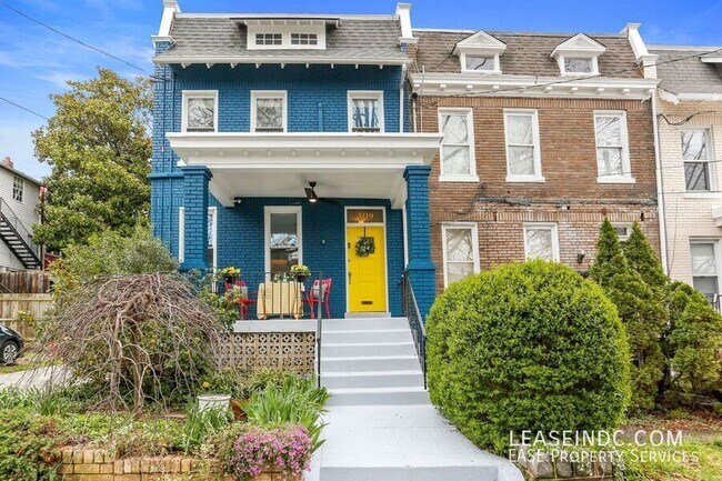 Foto del edificio - 4119 3rd St NW