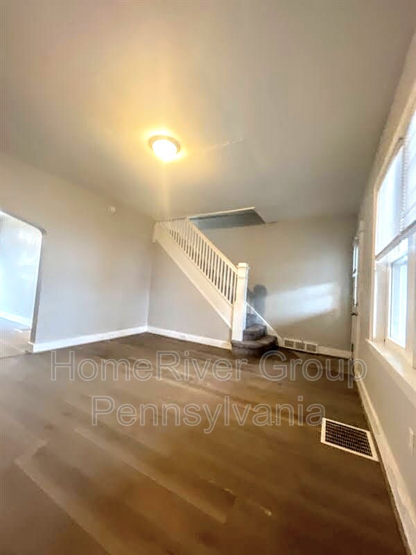 Building Photo - 2750 Churchview Ave