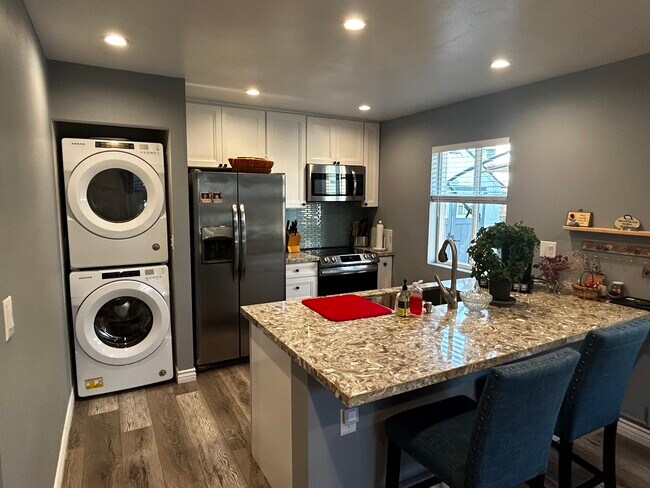 Foto del edificio - 4837 Gardena Ave