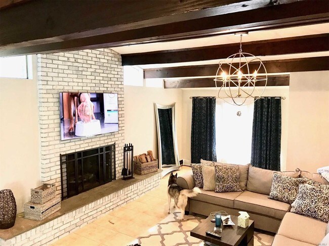 Foto del edificio - 103 Southwood Cir