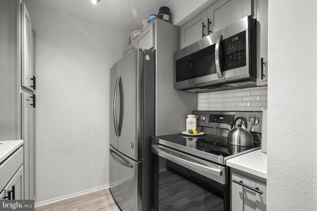 Building Photo - 3311 Wyndham Cir