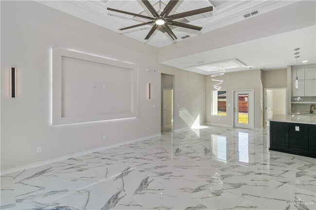 Foto del edificio - 20 E Sabinal Ave