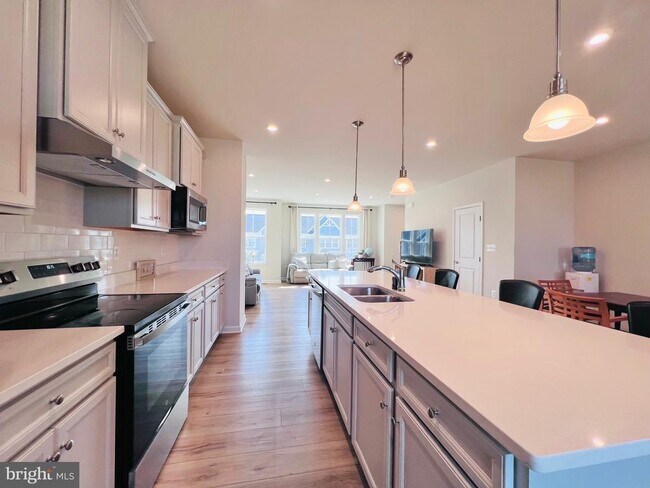 Foto del edificio - 9212 Edenderry Dr