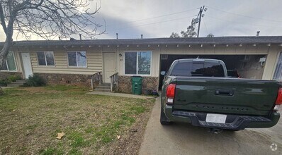 Building Photo - 209 McLane Cir