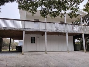 Building Photo - 109 Tammy St