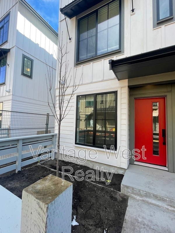 Building Photo - 307-307 Glen Park Dr