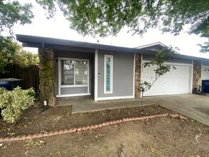 Building Photo - 6868 Barbara Lee Cir