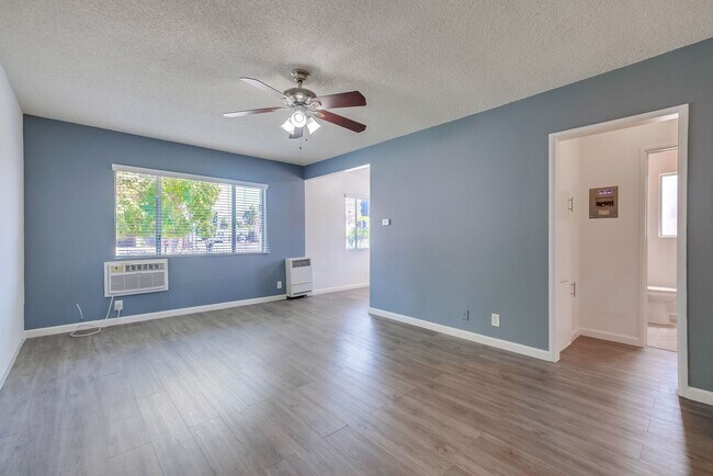 Foto del interior - 2485 Venice Blvd Venice Blvd Apartment