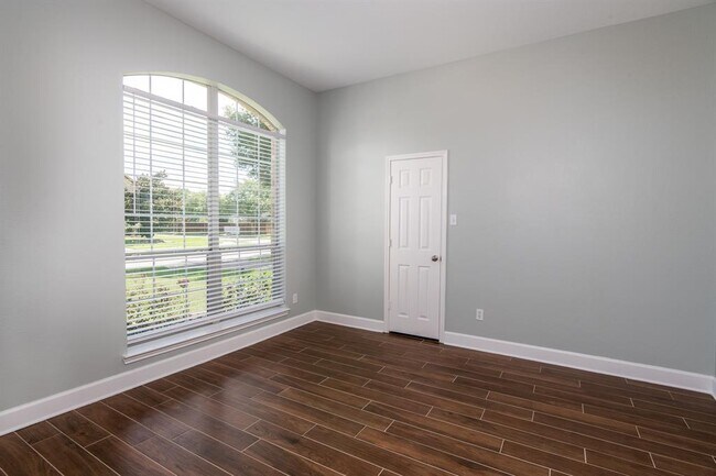 Foto del edificio - 16019 Portmanshire Ln