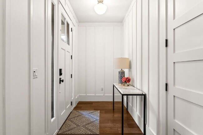 Foto del edificio - Experience Elegance and Comfort: Spacious ...