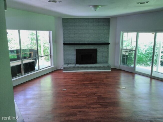 Building Photo - 3 br, 2 bath House - 194 Vista