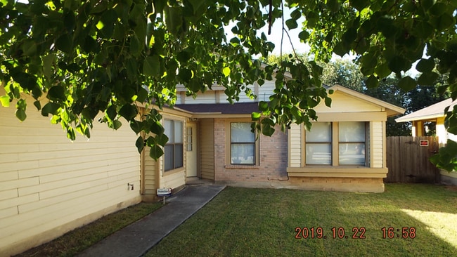 Building Photo - 7511 Longing Trail