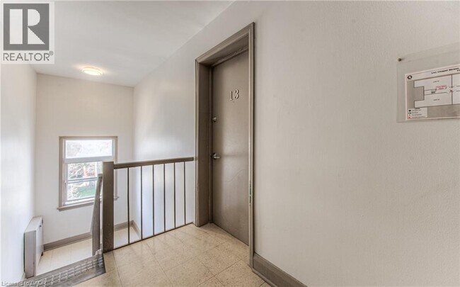 Photo du bâtiment - 141 Chapel St