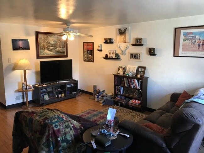 Photo - 2643 Mackinaw Ave (Pittsburgh, PA) Apartment