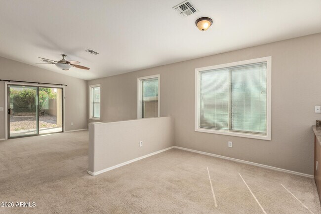 Foto del edificio - 3956 E Maplewood St